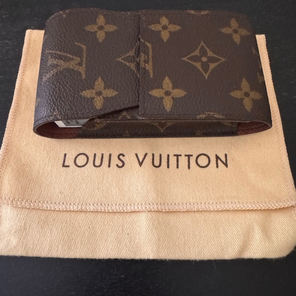 🌟Collectible cigarette holder Louis Vuitton🌟 - Picture 3 of 5